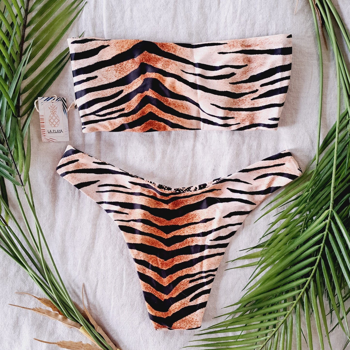 Top strapless + Bottom Tiger reversible