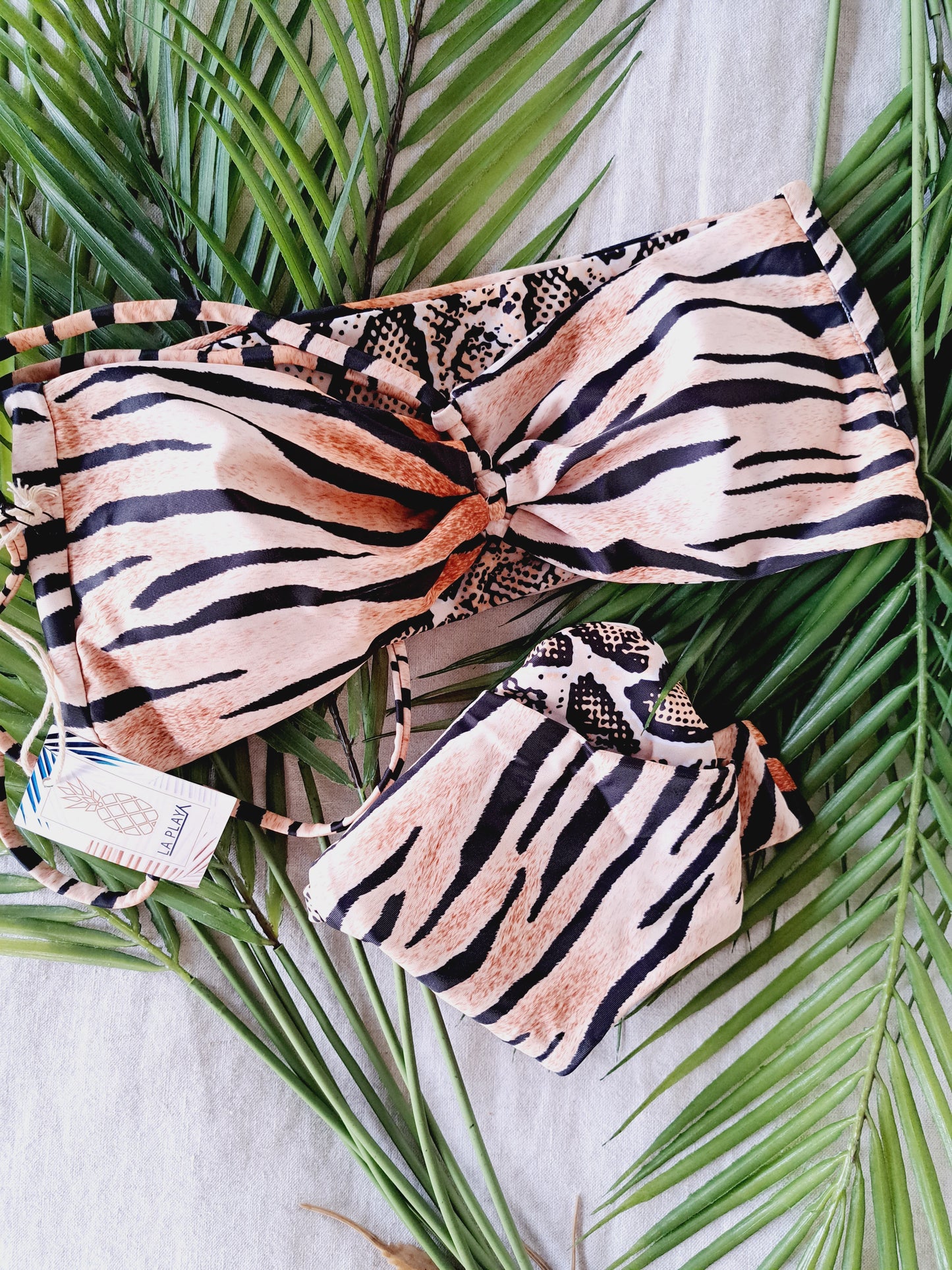 Top strapless + Bottom Tiger reversible